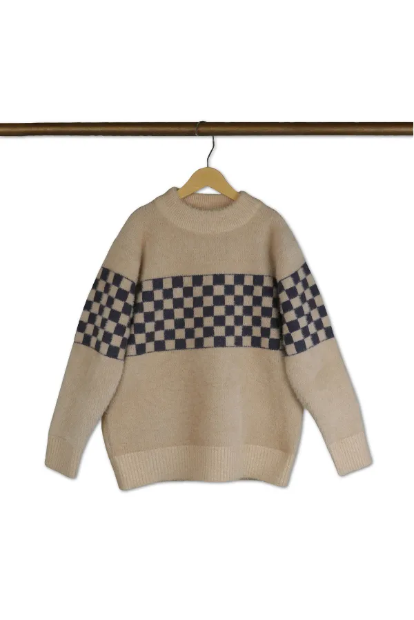Cozy_Checkered_Knit_Sweater