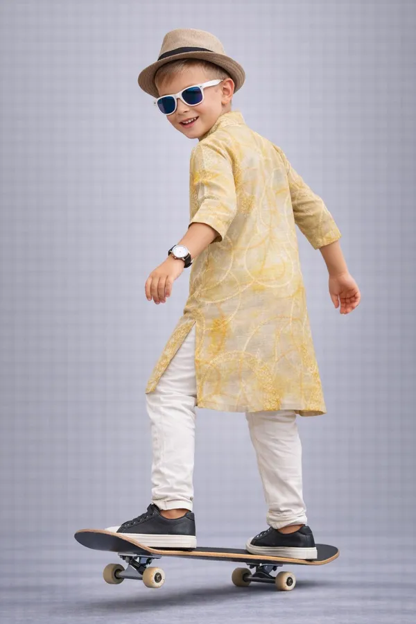 Boys_Yellow_Ethnic_Kurta_With_White_Pants_Set