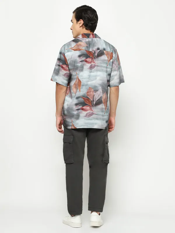 Abstract_Floral_Oversized_Shirt_100%_Viscose_Oversized_Fit
