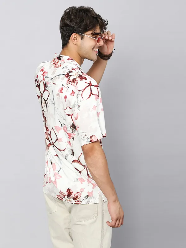 Tropical_Floral_Oversized_Viscose_Shirt_100%_Viscose_Oversized_Fit