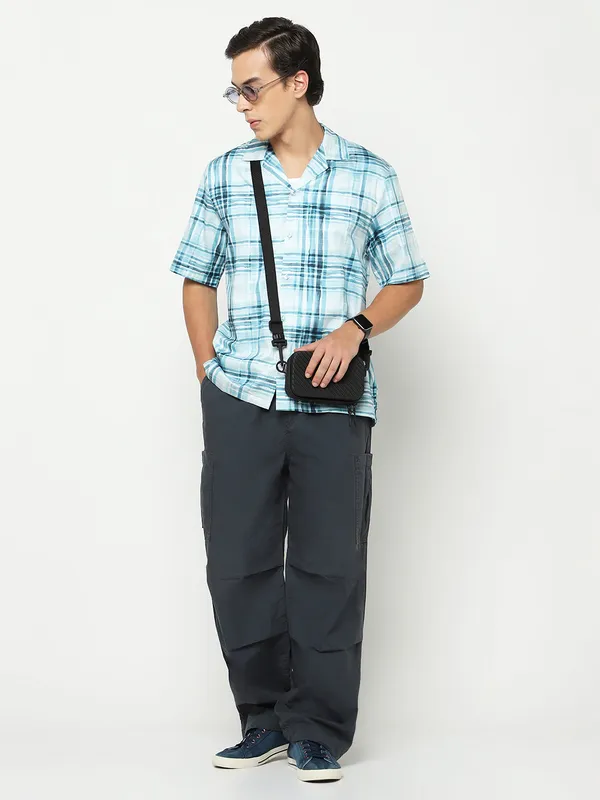 Modern_Plaid_Oversized_Cotton_Shirt_100%_Cotton_Oversized_Fit