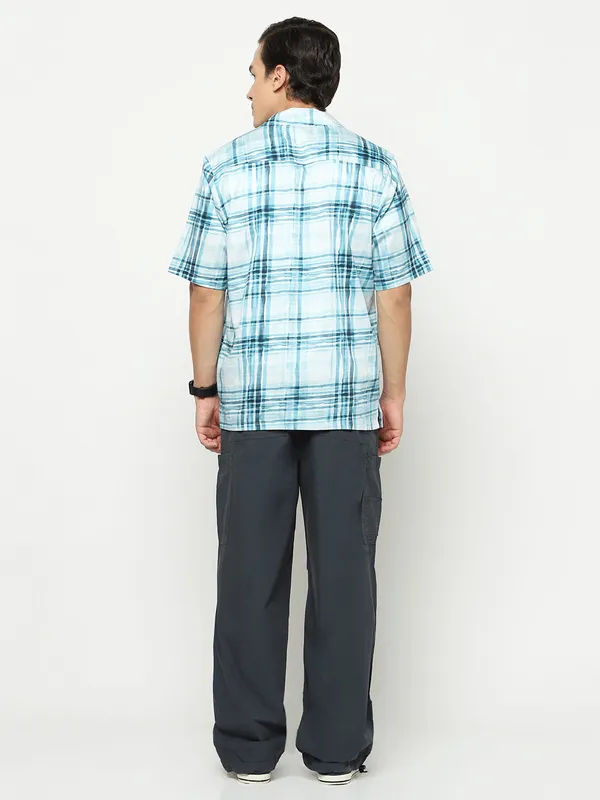 Modern_Plaid_Oversized_Cotton_Shirt_100%_Cotton_Oversized_Fit