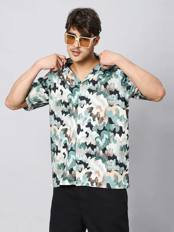 Abstract_Patch_Oversized_Cotton_Shirt_100%_Cotton_Oversized_Fit