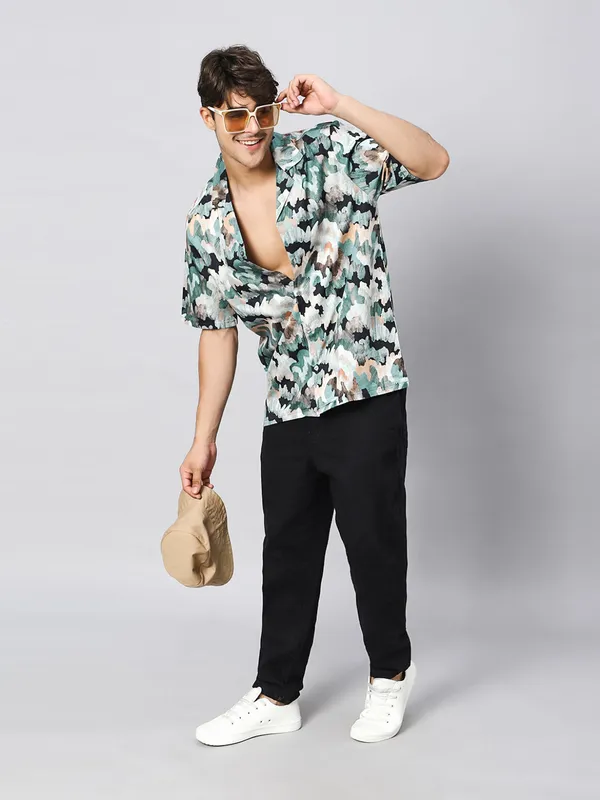 Abstract_Patch_Oversized_Cotton_Shirt_100%_Cotton_Oversized_Fit