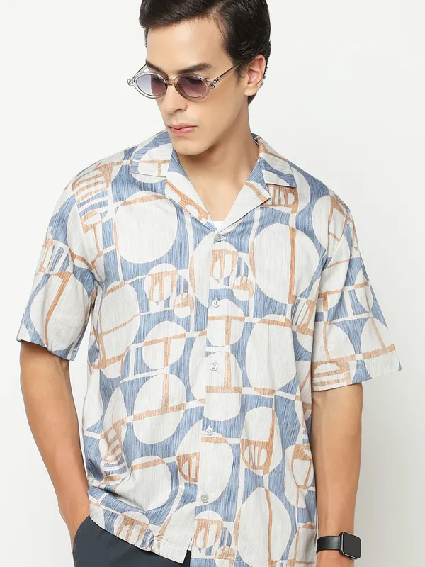 Modern_Geometric_Oversized_Cotton_Shirt_100%_Cotton_Oversized_Fit