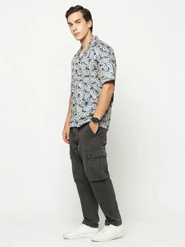 Modern_Contemporary_Oversized_Cotton_Shirt_100%_Cotton_Oversized_Fit
