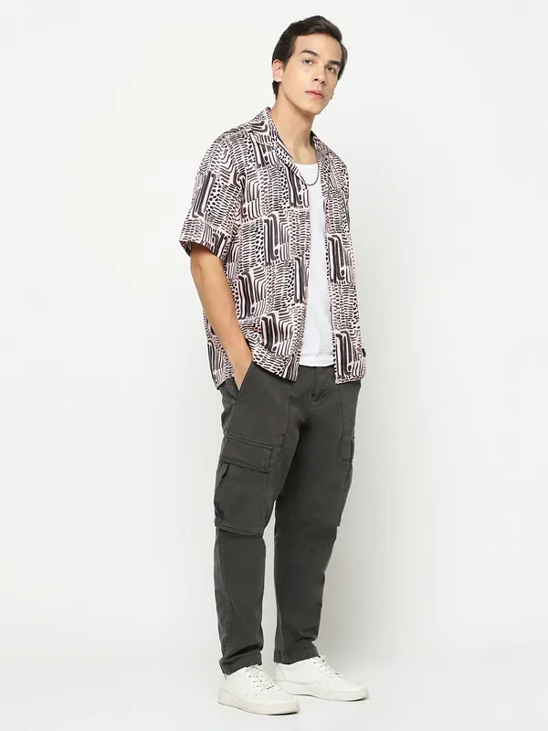 Bold_Abstract_Oversized_Cotton_Shirt_100%_Cotton_Oversized_Fit
