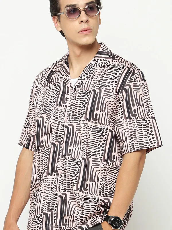 Bold_Abstract_Oversized_Cotton_Shirt_100%_Cotton_Oversized_Fit