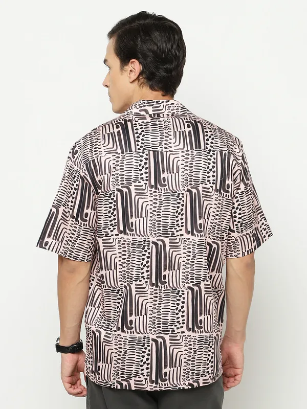 Bold_Abstract_Oversized_Cotton_Shirt_100%_Cotton_Oversized_Fit