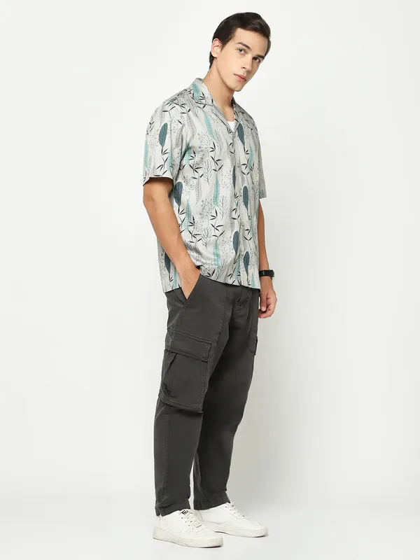 Leaves_Silhouette_Oversized_Cotton_Shirt_100%_Cotton_Oversized_Fit