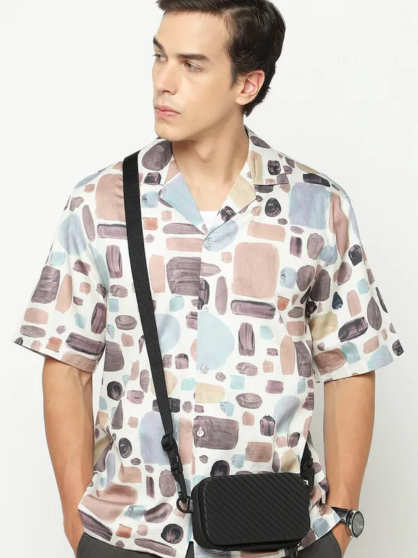 Abstract_Shapes_Oversized_Cotton_Shirt_100%_Cotton_Oversized_Fit