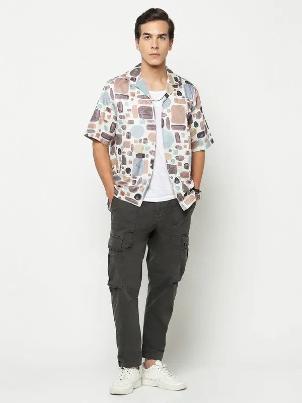 Abstract_Shapes_Oversized_Cotton_Shirt_100%_Cotton_Oversized_Fit