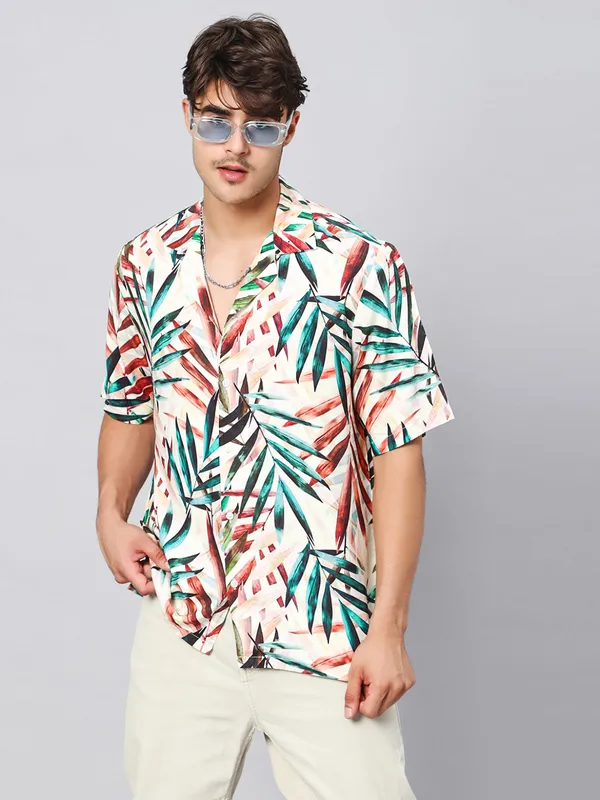 Bold_Leaves_Oversized_Viscose_Shirt_100%_Viscose_Oversized_Fit