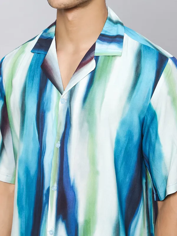 Blurry_Swish_Oversized_Viscose_Shirt_100%_Viscose_Oversized_Fit