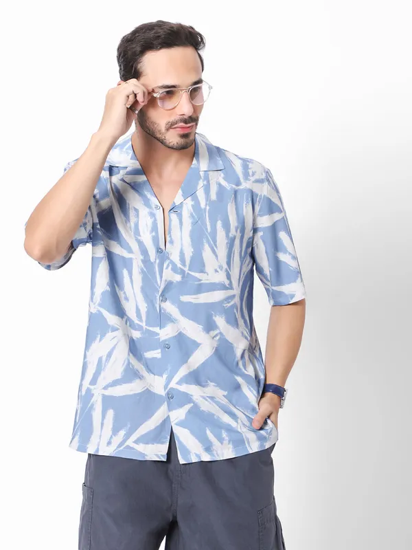 Distressed_Leaves_Oversized_Viscose_Shirt_100%_Viscose_Oversized_Fit