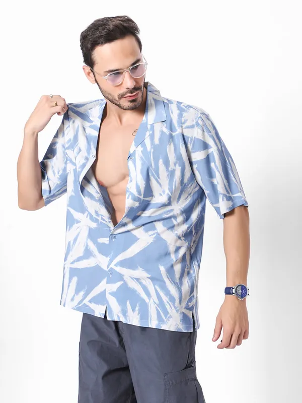 Distressed_Leaves_Oversized_Viscose_Shirt_100%_Viscose_Oversized_Fit