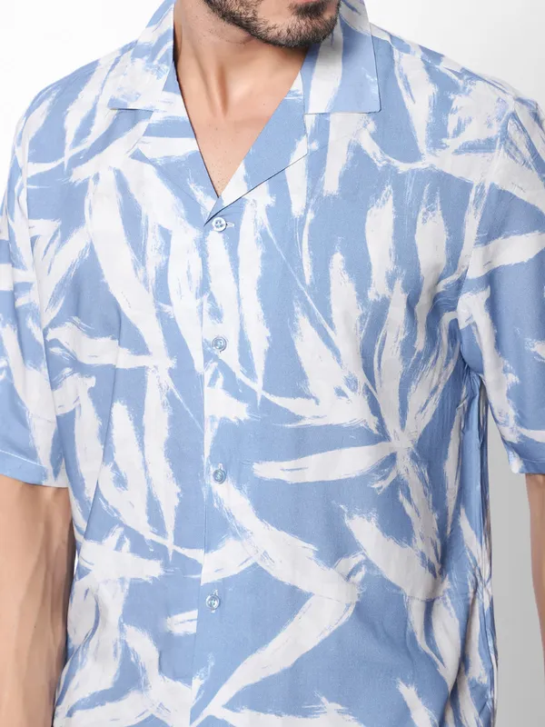 Distressed_Leaves_Oversized_Viscose_Shirt_100%_Viscose_Oversized_Fit
