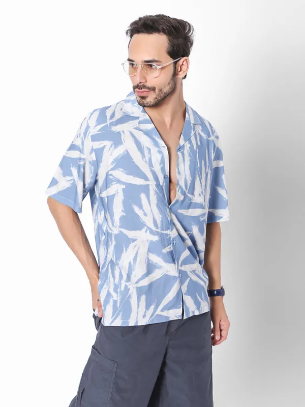 Distressed_Leaves_Oversized_Viscose_Shirt_100%_Viscose_Oversized_Fit