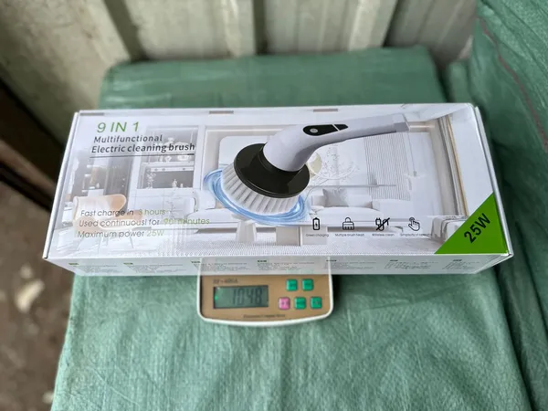 Electric_Power_Scrubber_Brush_with_8_Replaceable_Heads
