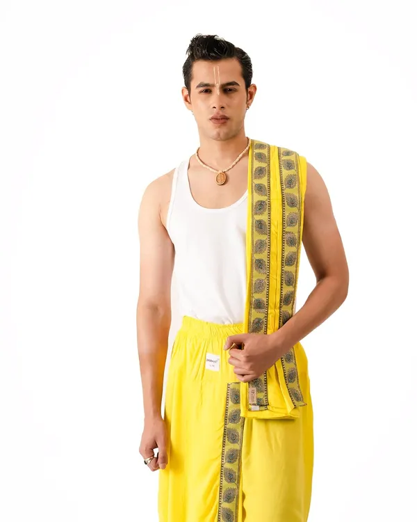 Traditionals_Pure_Cotton_Readymade_Dhoti_And_Dupatta_Set_With_Beautiful_Mor_Pankh_Borders