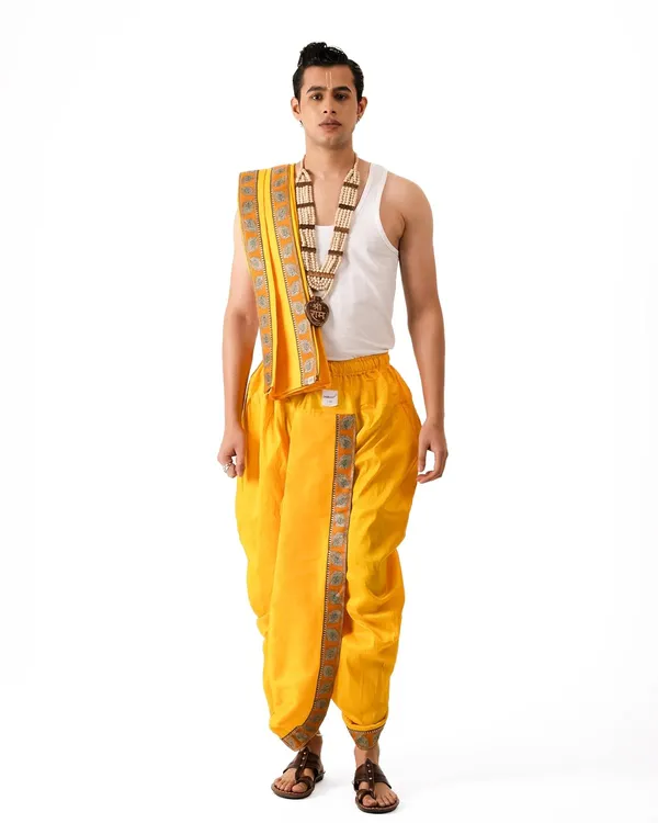 Traditional_Mor_Pankh_Dupian_Readymade_Dhoti_And_Dupatta_Set