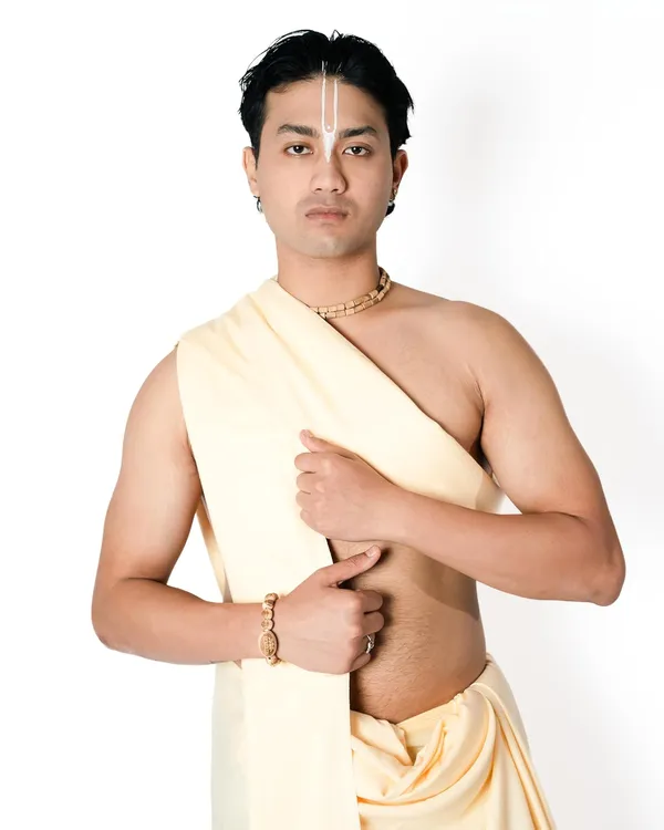 White_Pure_Cotton_Bagalpuri_Rayon_Dhoti_Dupatta_Set_Crafted_Without_Borders_Some_Set_Is_Dedicated_To_That_Very_Sentiment_Premanand_Maharaj_And_Iskon_Temple