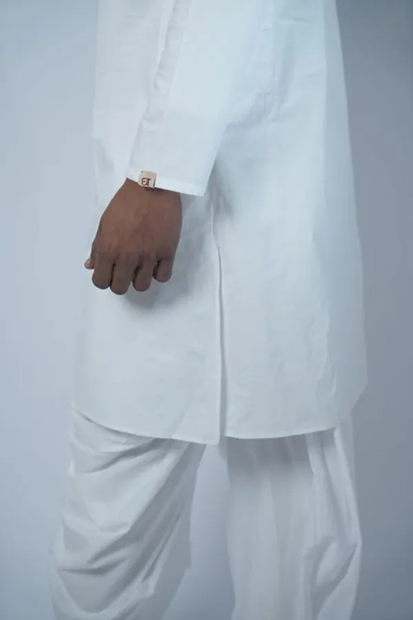 Men_White_Cotton_Kurta_Breathable_Fabric_Regular_Fit_Kurta_Traditional_Ethnic_Wear_For_Daily_Use_Puja_Temple_Festive_Occasions
