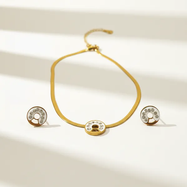 Crystal_Halo_Gold_Jewellery_Set
