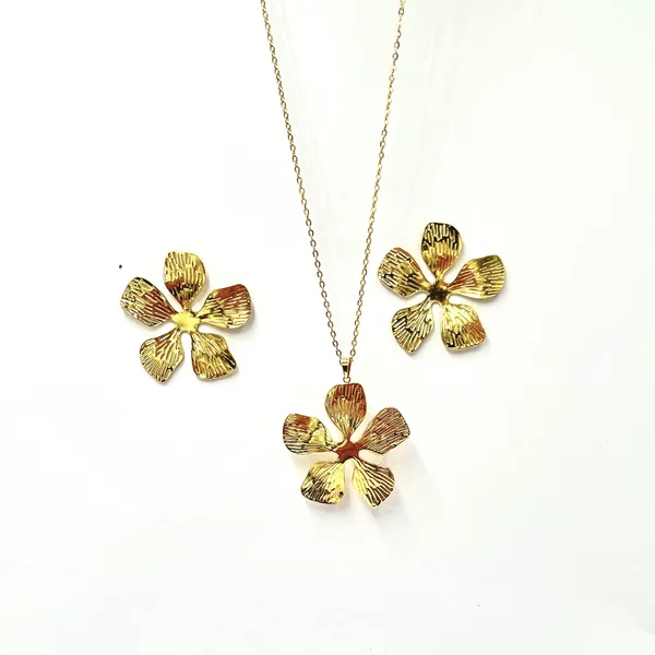 Golden_Bloom_Jewellery_Set