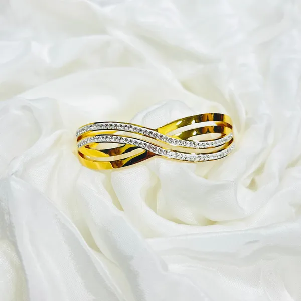 Infinity_Crystal_Gold_Bracelet