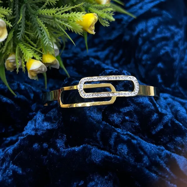 Crystal_Link_Gold_Bracelet