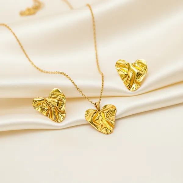 Textured_Heart_Gold_Necklace_Earrings_Set