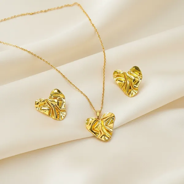 Textured_Heart_Gold_Necklace_Earrings_Set