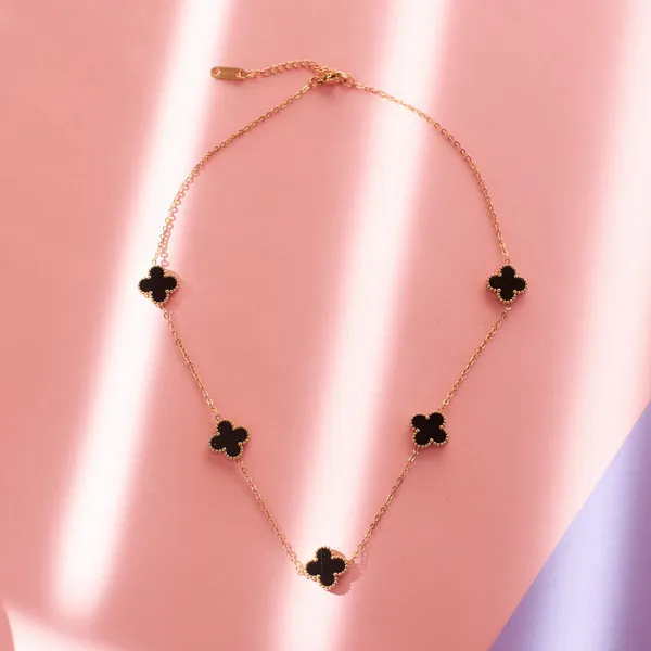 Black_Anti_Tarnish_Clover_Necklace