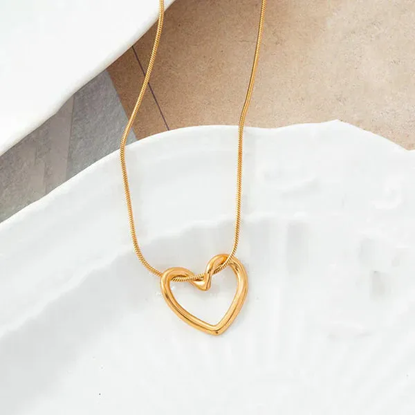 Gold_Plated_Anti_Tarnish_Heart_Themed_Pendant
