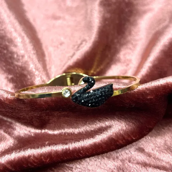 Black_Swan_Gold_Cuff