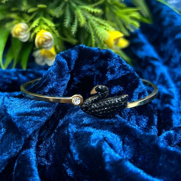 Black_Swan_Gold_Cuff