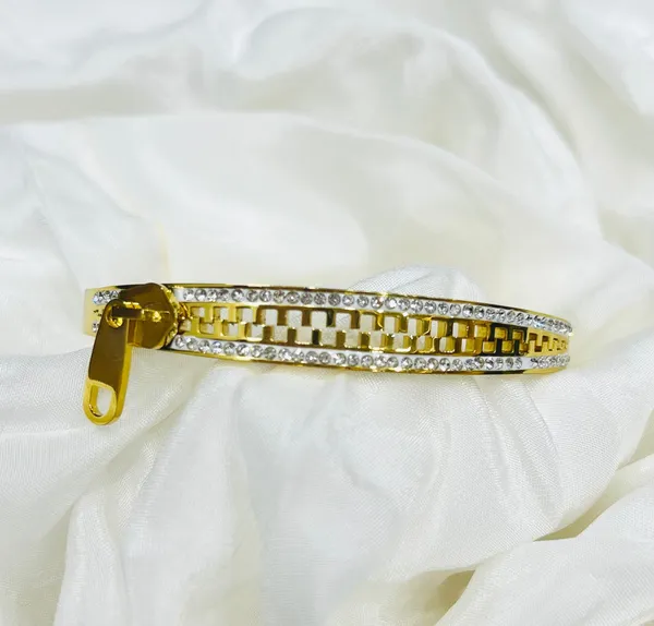 Golden_Zipper_Bracelet