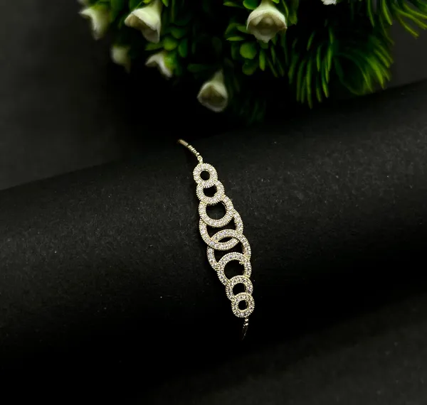 Golden_Circle_Sparkle_Bracelet