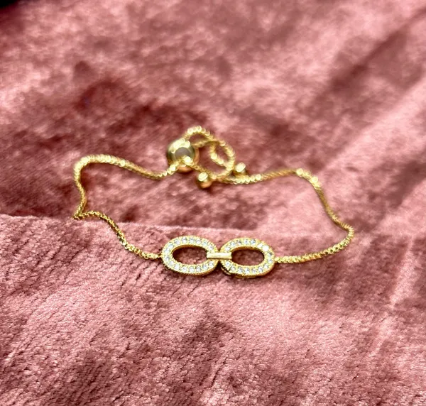 Golden_Infinity_Bracelet