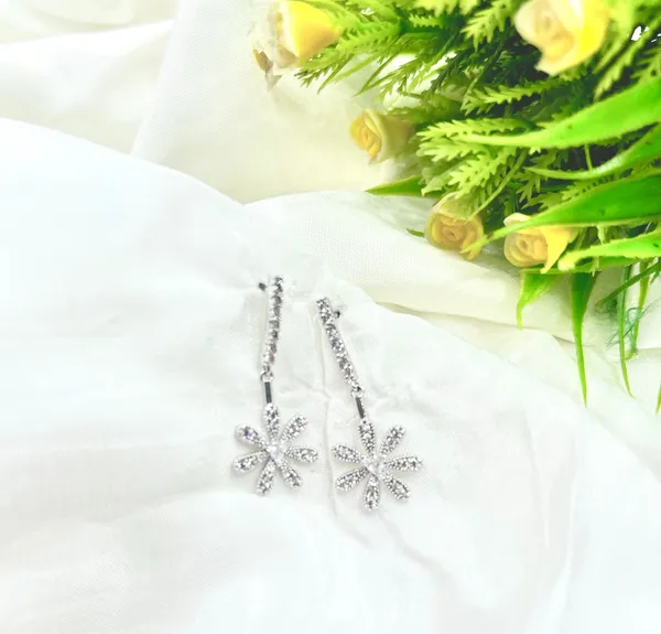 Crystal_Star_Earrings