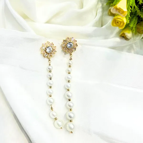Elegant_Pearl_Vine_Earrings