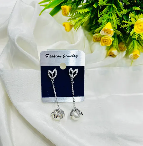 Silver_Pearl_Earrings