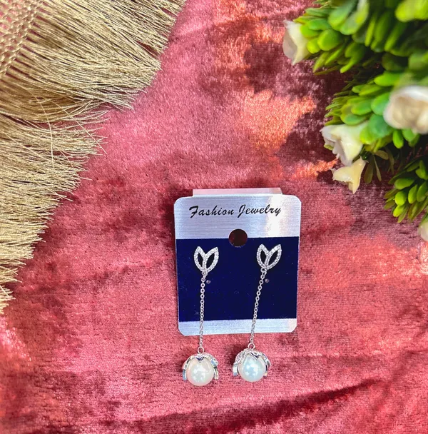 Silver_Pearl_Earrings