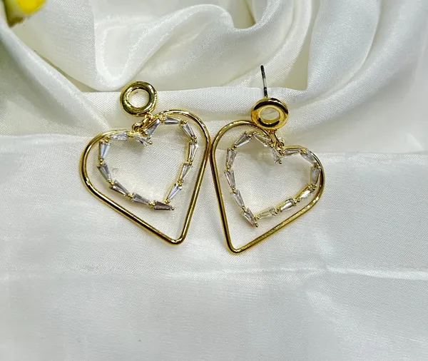 Heartline_Spark_Earrings