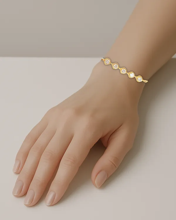 Golden_Teardrop_Bracelet
