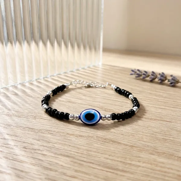 Evil_Eye_Bracelet_Minimal_Lucky_Charm