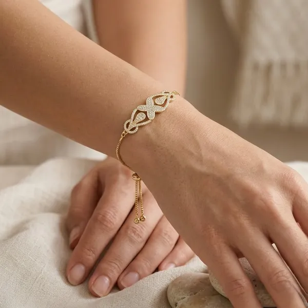 Delicate_Butterfly_Crystal_Bracelet_Adjustable_Gold_Chain