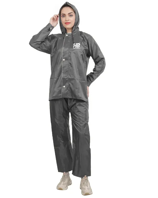 Grey_Nylon_Polyester_Blend_Unisex_Rain_Suit_For_Men_And_Women