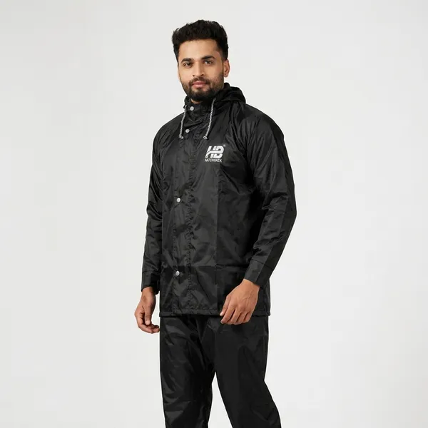 Black_Waterproof_Nylon_Polyester_Unisex_Raincoat_Suit_For_Men_And_Women